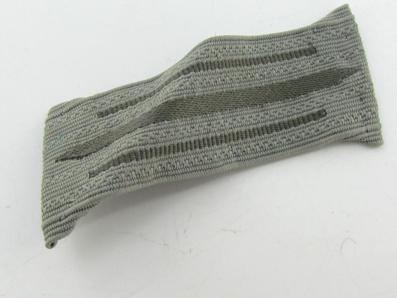 Single Bevo Wehrmacht ( Heer ) EM Collar Tab