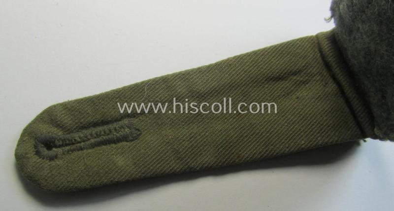 Superb - albeit regrettably single but nevertheless very rarely encountered! - WH (Heeres) 'tropical' (ie. truly 'DAK'-related!) NCO-type shoulderstrap as was intended for an: 'Unteroffizier der Panzer-Grenadier-Truppen'