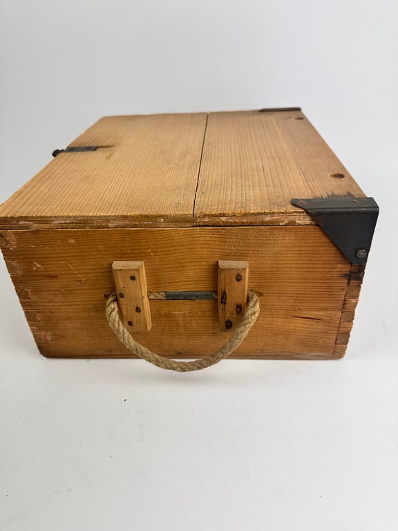 Late war Ammo box inclusive 3 carton boxes