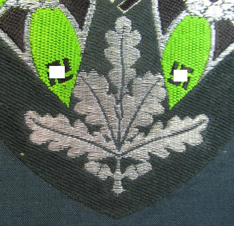 Stunning - and in this branchcolour rarely encountered! - WH (Heeres), flat-wire- (ie. 'BeVo'-) woven 'Ärmelabzeichen für Fahnenträger' as was intended for a soldier who served within a: 'Panzer-Grenadier Regiment'