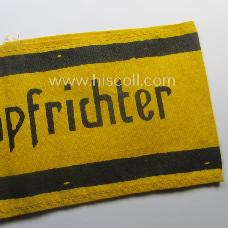 Attractive - and most certainly scarcely found! - linnen-based- and/or neatly printed, golden-yellow-coloured (I deem) HJ- (ie. 'Hitlerjugend'-) related armband (ie. 'Armbinde') entitled: 'Kampfrichter' as was intended for a referee