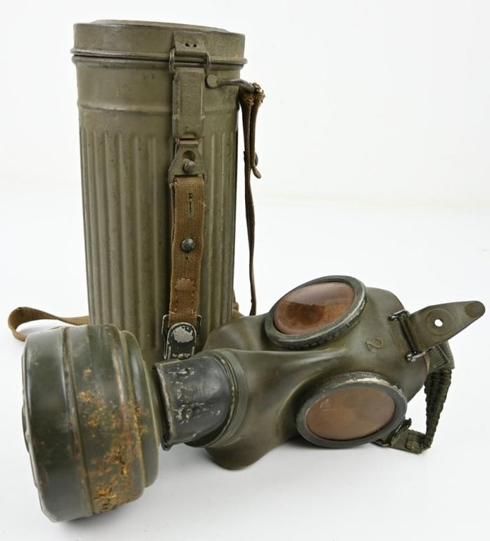 German WH M31 Camo Gasmask & Cannister