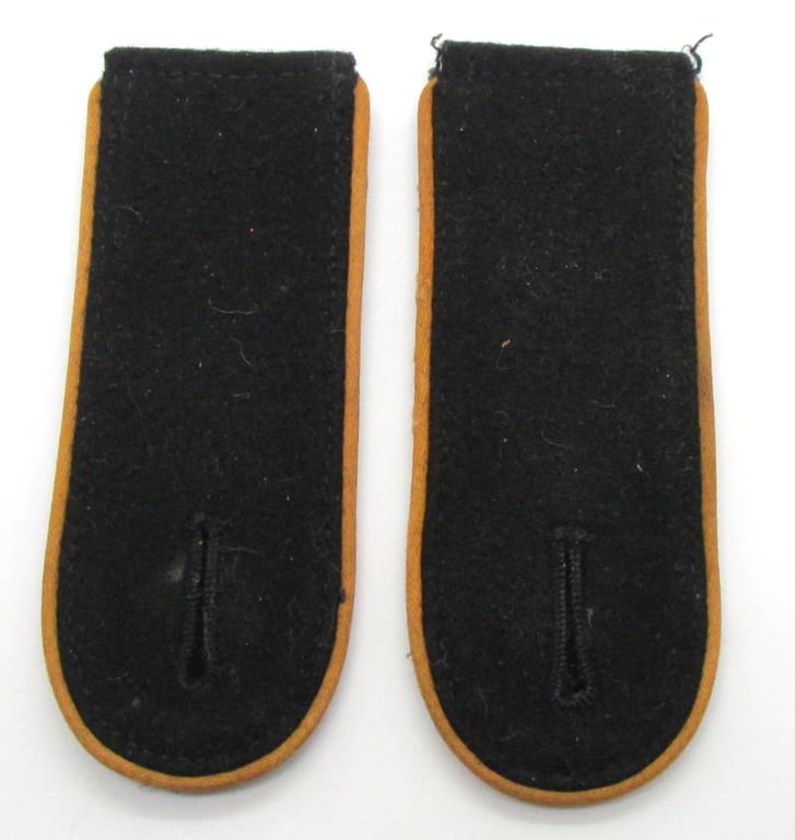 Waffen SS Reconnaissance (Aufklärung) EM/NCO Shoulder Boards