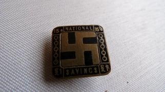 WWI British National War Savings Committee Badge