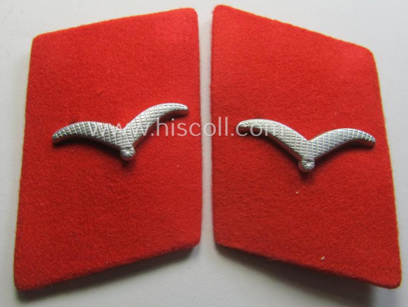 Pair of WH (Luftwaffe) bright-red-coloured, EM- (ie. NCO-) type collar-patches (ie. 'Kragenspiegel') as was intended for usage by a member within a: 'Flak-Artillerie'-regiment ie. unit