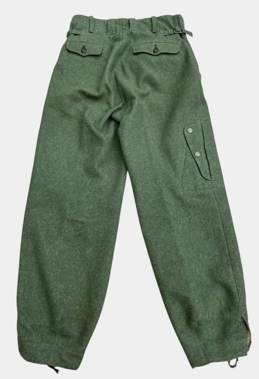 Luftwaffe paratrooper ‘Fallschirmjäger’ jump trousers ( Mint )