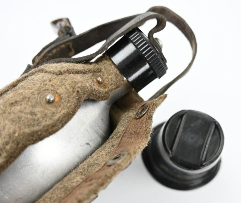 German WH M31 Canteen 1 Liter Version