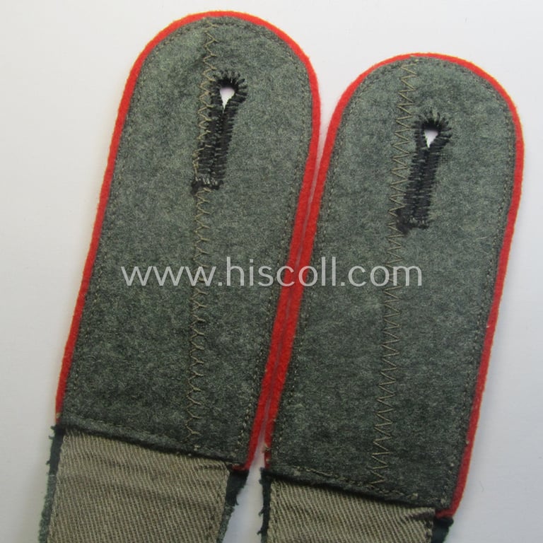 Pair of early- (ie. pre-) war-period WH (Heeres) 'M36'- (ie. 'M40'-) pattern (rounded-style) 'cyphered', EM-type shoulderstraps as was intended for a: 'Soldat u. Mitglied des Art.-Beobachtungs-Abtlgs. 20'