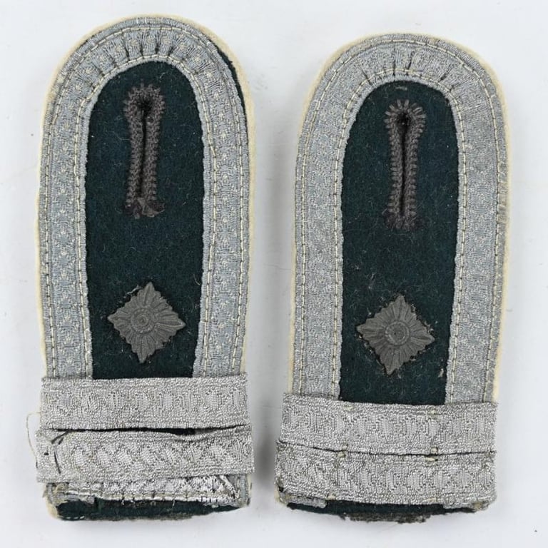 German WH NCO Shoulderboards Infantry