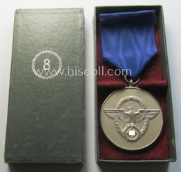 Bright-silver-toned so-called: 'Polizei-Dienstauszeichnung 3. Stufe' (or: police loyal-service...