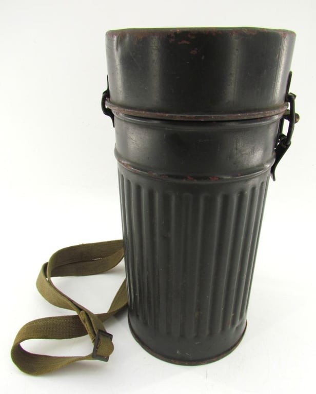 Reichswehr /Wehrmacht Early Short Gasmask Cannister ( complete )