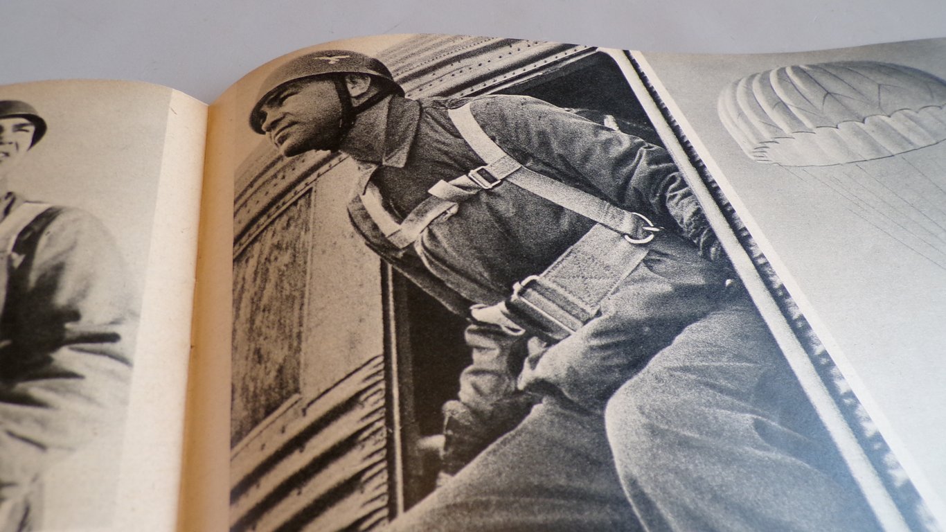 Dutch 'Signaal' Magazine - March 1941