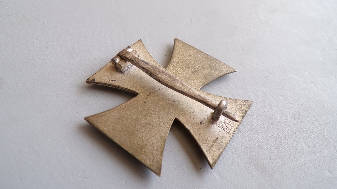 Cased Iron Cross 1st Class Deumer