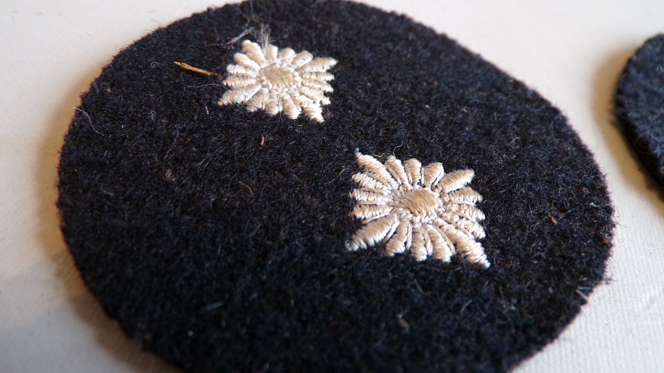 Hitler Jugend (HJ) / DJ Sleeve Rank Insignia