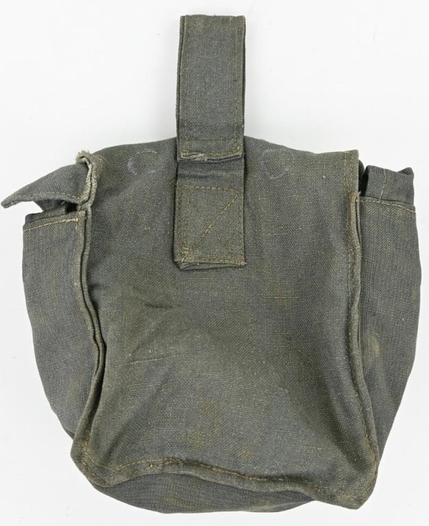 German WH M31 Gasmask Filter Pouch