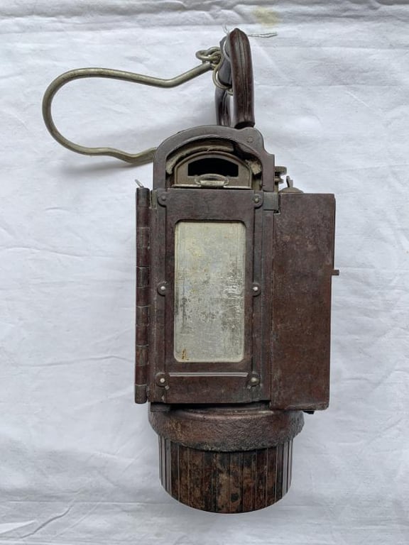 WH (Heer) Bakelite Carbid Lantern