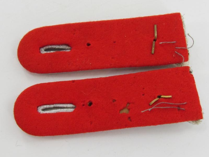 Luftwaffe Oberleutnant artillery shoulder boards