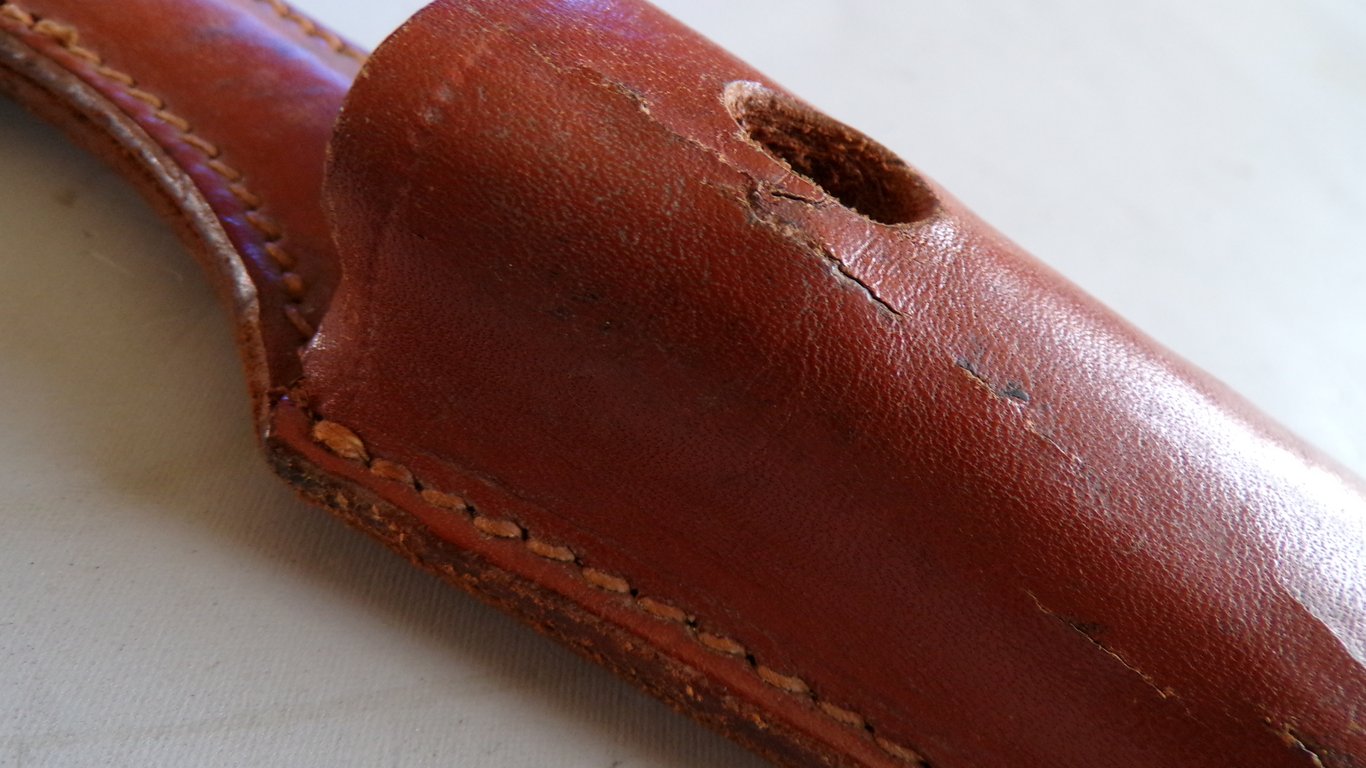 Brown Leather KS98 Dress Bayonet Frog Mint