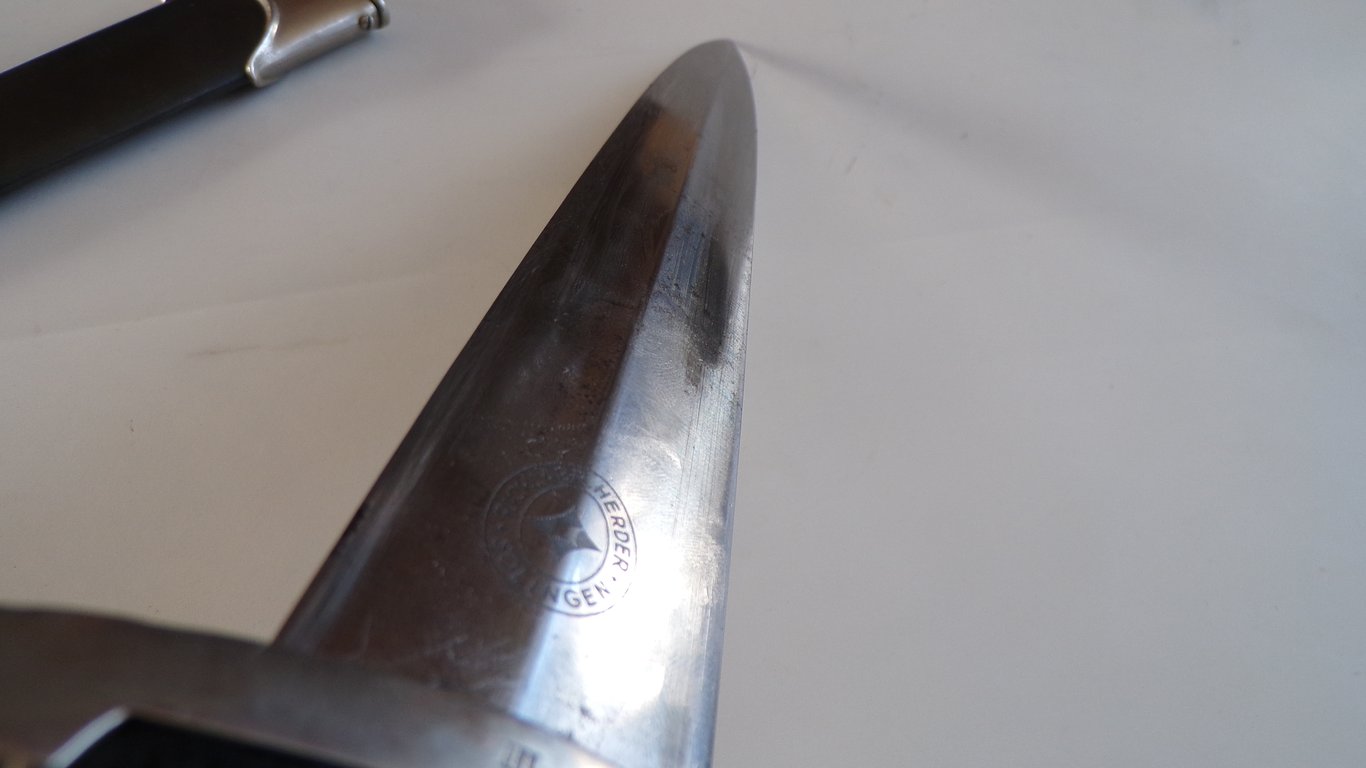 Early M33 SS Dagger by Herder