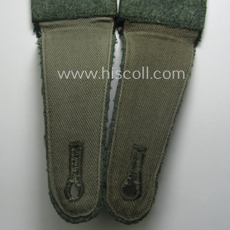 Pair of WH (Heeres), 'cyphered', so-called: 'M36'-pattern and/or pointed-style) EM-type shoulderstraps: 'Sld. des Panzerjäger-Abtlgs. 8'