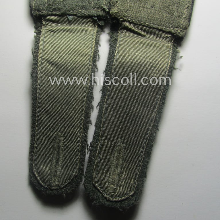 Pair of early- (ie. mid-) war-period so-called: 'M41 o. M43'-pattern, WH (Heeres) NCO-type shoulderstraps as piped in the black- (ie. 'schwarzer'-) coloured branchcolour as intended for an: 'Uffz. der Pionier-Trpn.'