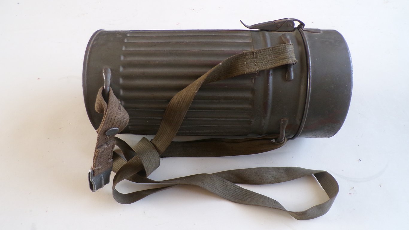 GM38 Auer Gas Mask (Luftschutz Issue)