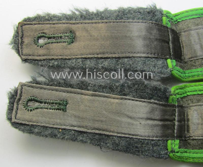 Pair of WH (Heeres) 'M44'-styled ie. 'simplified' EM-type shoulderstraps: 'Sld. eines Pz-Gren.-Rgts.'