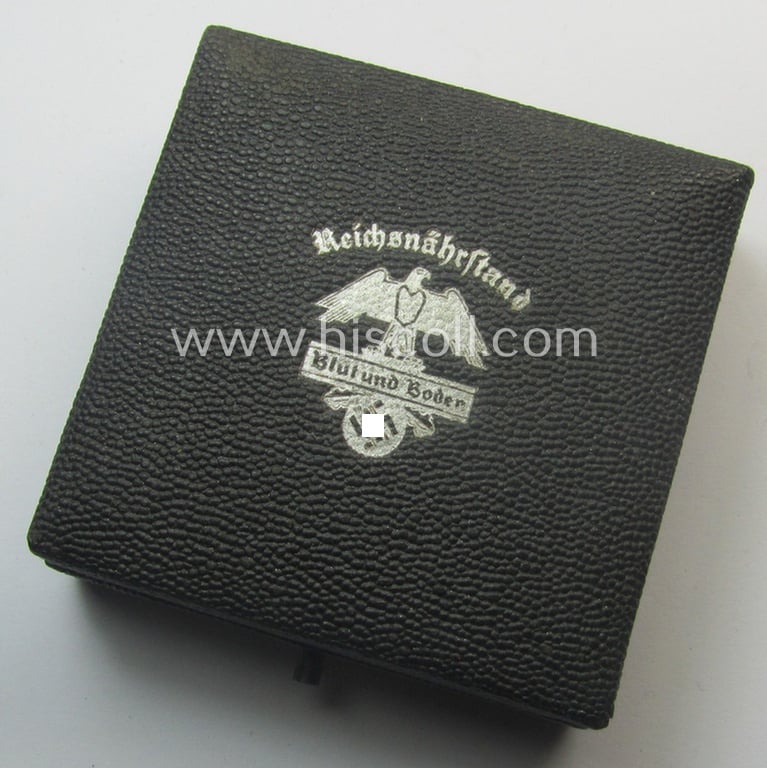 Reddish-copper-toned, 'Reichsnährstand'- (ie. 'RNSt.'-) related, commemorative-award-plaque entitled: '2. Reichsnährstands-Austellung - Blut und Boden - Hamburg 1935 - Butter' and that comes stored in its period etui