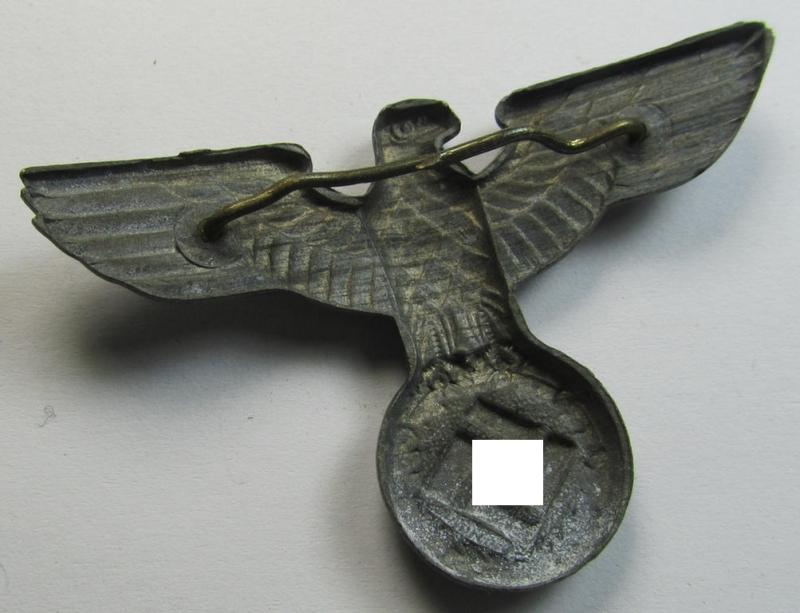 Neat - and just minimally used - example of a silverish-grey-coloured- and/or: zinc- (ie. 'Feinzink'-) based (political-style) visor- (ie. 'Schirmmützen'-) cap-eagle being a detailed example that is void of a makers'-designation