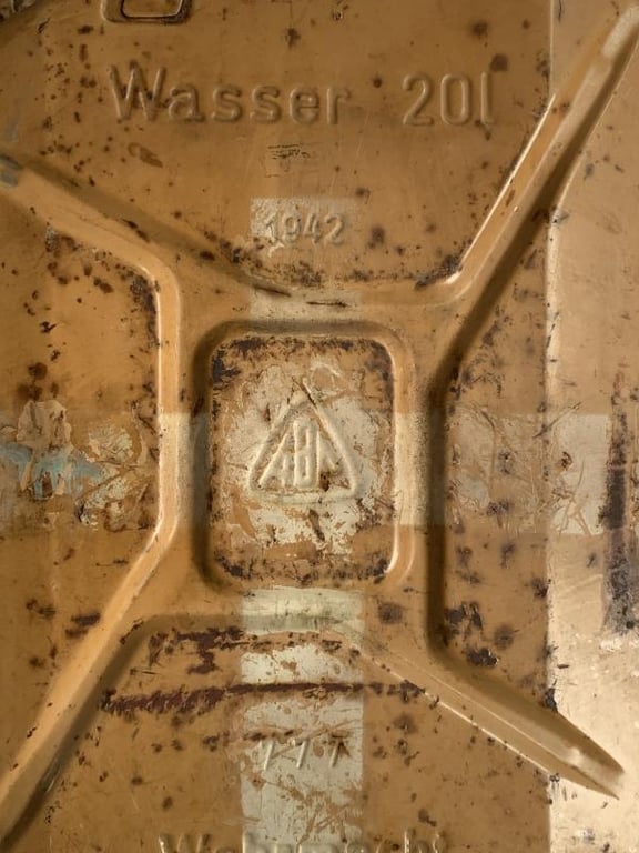 WH (Heer) Wasser/Water Jerrycan -1942-