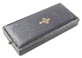 German Mother's Cross in Gold with case