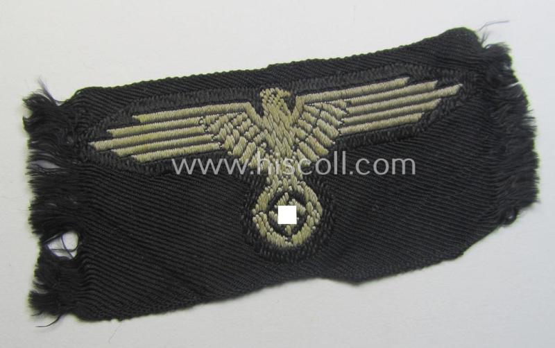 Superb - and nowadays rarely encountered! - Waffen-SS, 'BeVo'-woven-style skull- and cap-eagle-set (ie. 'Totenkopf- u. Adler-Effektensatz für Schiffchen o. Einheitsfeldmütze') that comes in a 'virtually mint- ie. unissued', condition