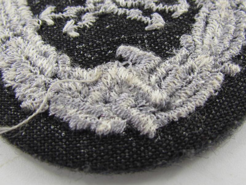 Luftwaffe Radio Operator & Air Gunner Cloth Badge