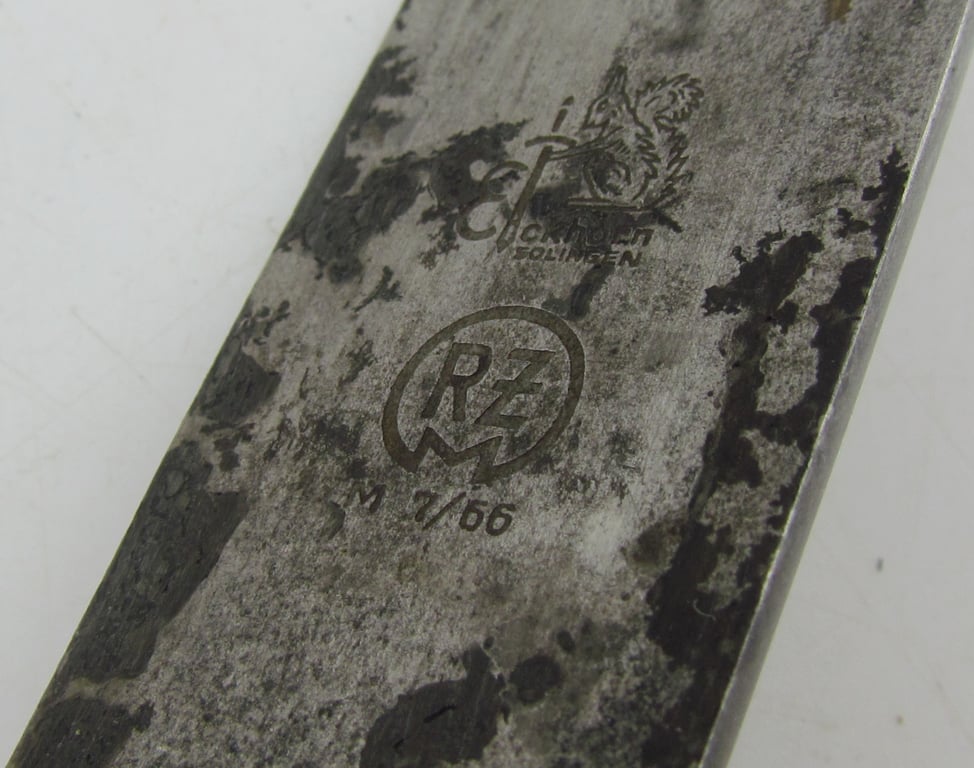 Hitler Youth Fahrtenmesser – Carl Eickhorn, Solingen – RZM M7/66 – 1938