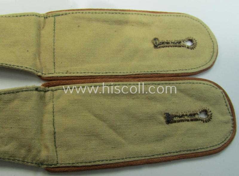 Neat - and fully matching! - pair of WH (Luftwaffe) 'tropical-style', EM-type shoulderstraps (as was specifically intended for usage on the tropical-shirts ie. tunics) as was intended for a: 'Soldat der Nachrichten-Truppen'