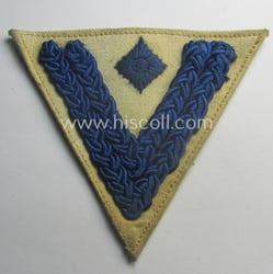 WH (Kriegsmarine) rank-chevron (or: 'Armwinkel') as executed on...
