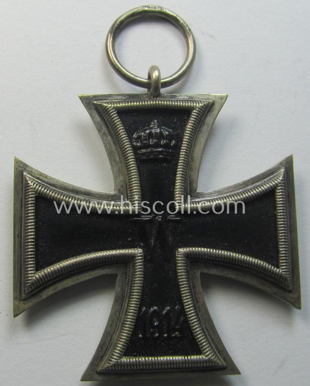 Attractive - and quite unusual! - WWI-period: 'Eisernes Kreuz II. Klasse' (or: iron cross second class) being a maker- (ie. 'HB'-) marked example that comes stored in its luxuriously-styled, black-coloured etui as issued and found