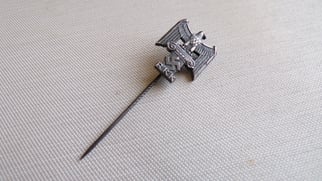 RKK Enamel Membership Stick Pin Deschler