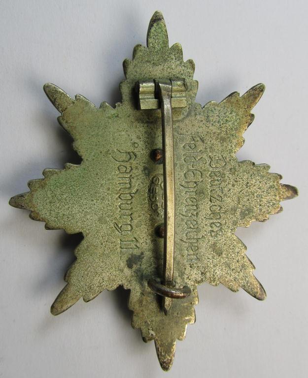 Attractive - and truly very detailed! - example of a: 'Freikorps'-related award, being a neatly enamelled so-called: 'Deutsches Feldehrenzeichen' that is nicely engraved on its back