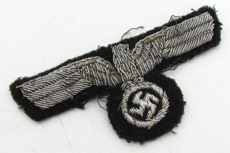 Wehrmacht (Heer) black Panzer officer bullion breast eagle