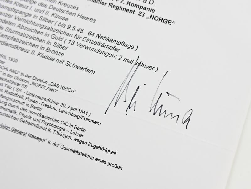 Signature of Waffen-SS KC Recipient 'Willy Hund'