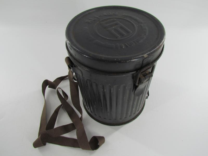 German Civilian Gasmask ( Volksgasmaske ) in Canister