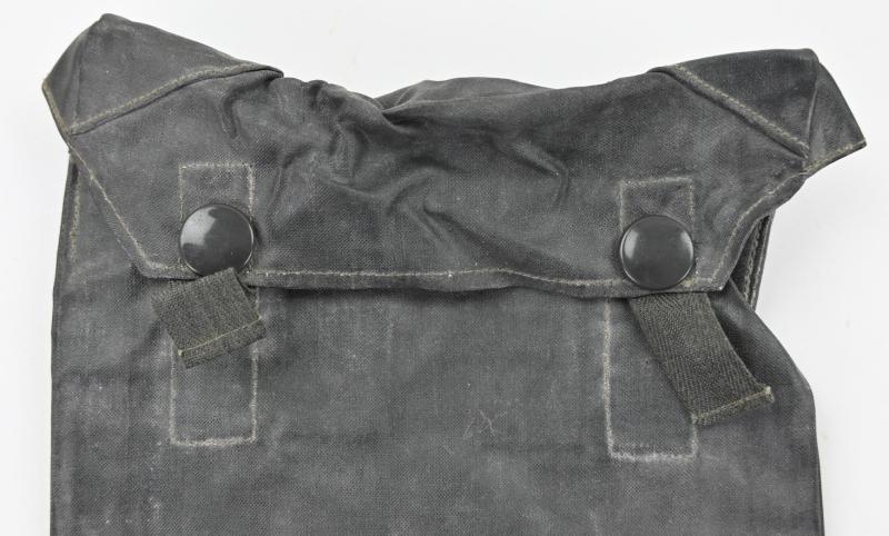 German WH M31 Gascape Pouch