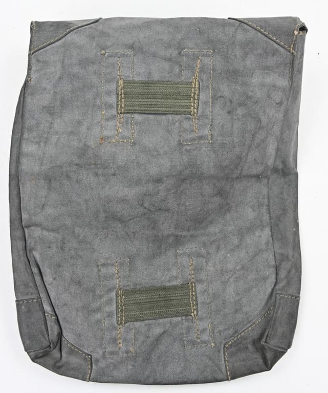 German WH M31 Gascape Pouch