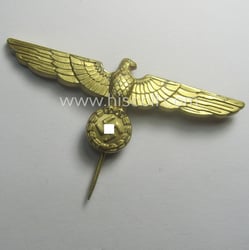 Superb, WH (Kriegsmarine) visor-cap-eagle being a clearly maker-...