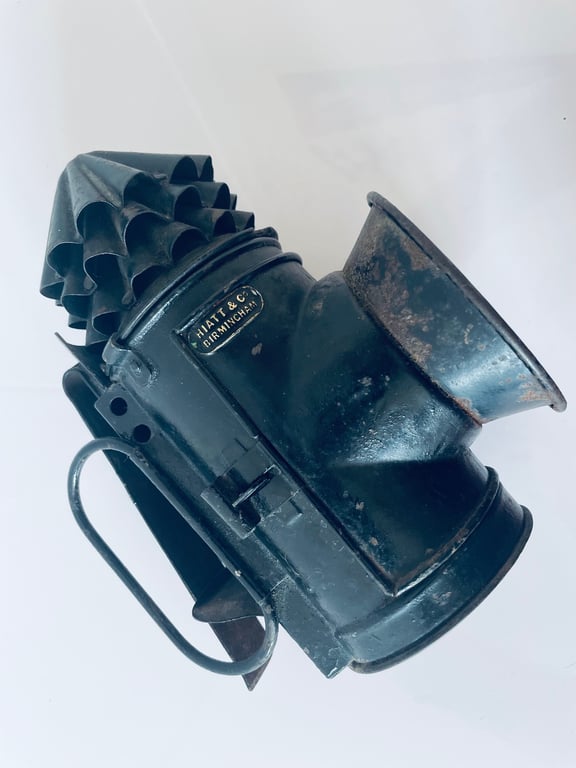 ORIGINAL P. Cs 1860s VICTORIAN HAND-HELD LANTERN BY RARE MAKER HIATT & Co.