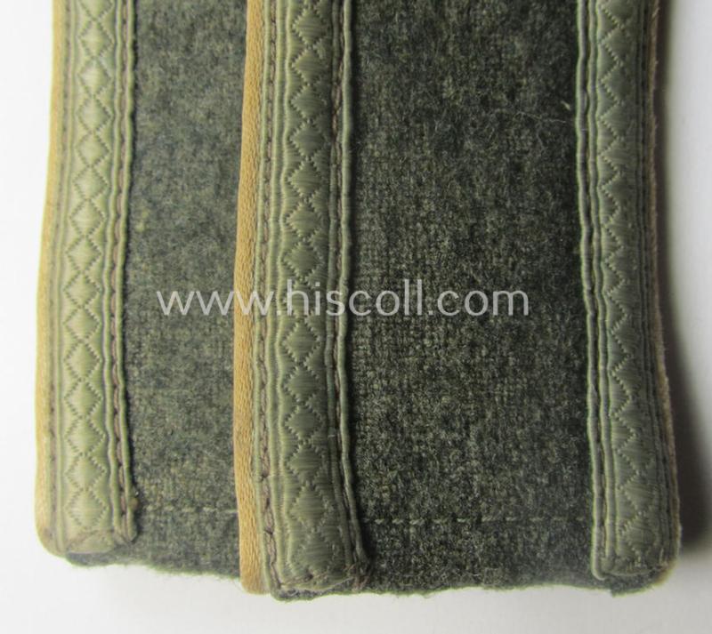 Pair of WH (Heeres), early- (ie. mid-) war-period- (ie. 'M40- o. M43'-) pattern NCO-type shoulderstraps as piped in the white-coloured branchcolour as was intended for an: 'Uffz. eines Infanterie-Rgts.'