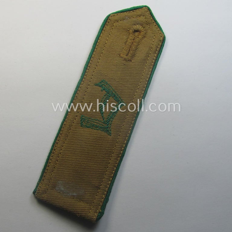 Single, (typical) early-period and neatly 'cyphered', so-called: 'Hitlerjugend' (HJ) 'Landjahr'-shoulderstrap as was intended for and used by a member with the rank of: 'Hitlerjunge'