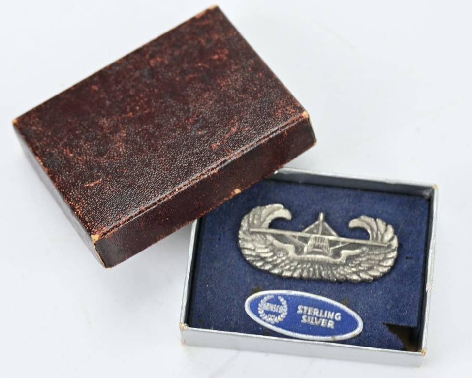US WW2 Airborne Glider Wing in box