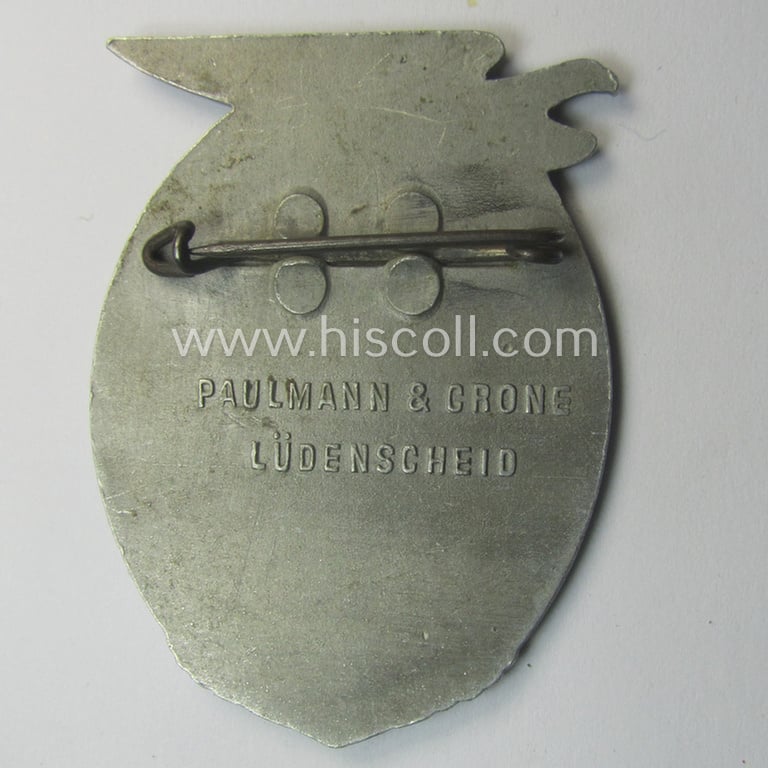 Commemorative, SA- (ie. 'Sturmabteilungen'-) related 'tinnie' depicting an illustration of 3 'SA-Mitglieder' and typical 'Reichsadler'-device coupled with the text: '2. Nordmark-Treffen - 23.24.5.1936'